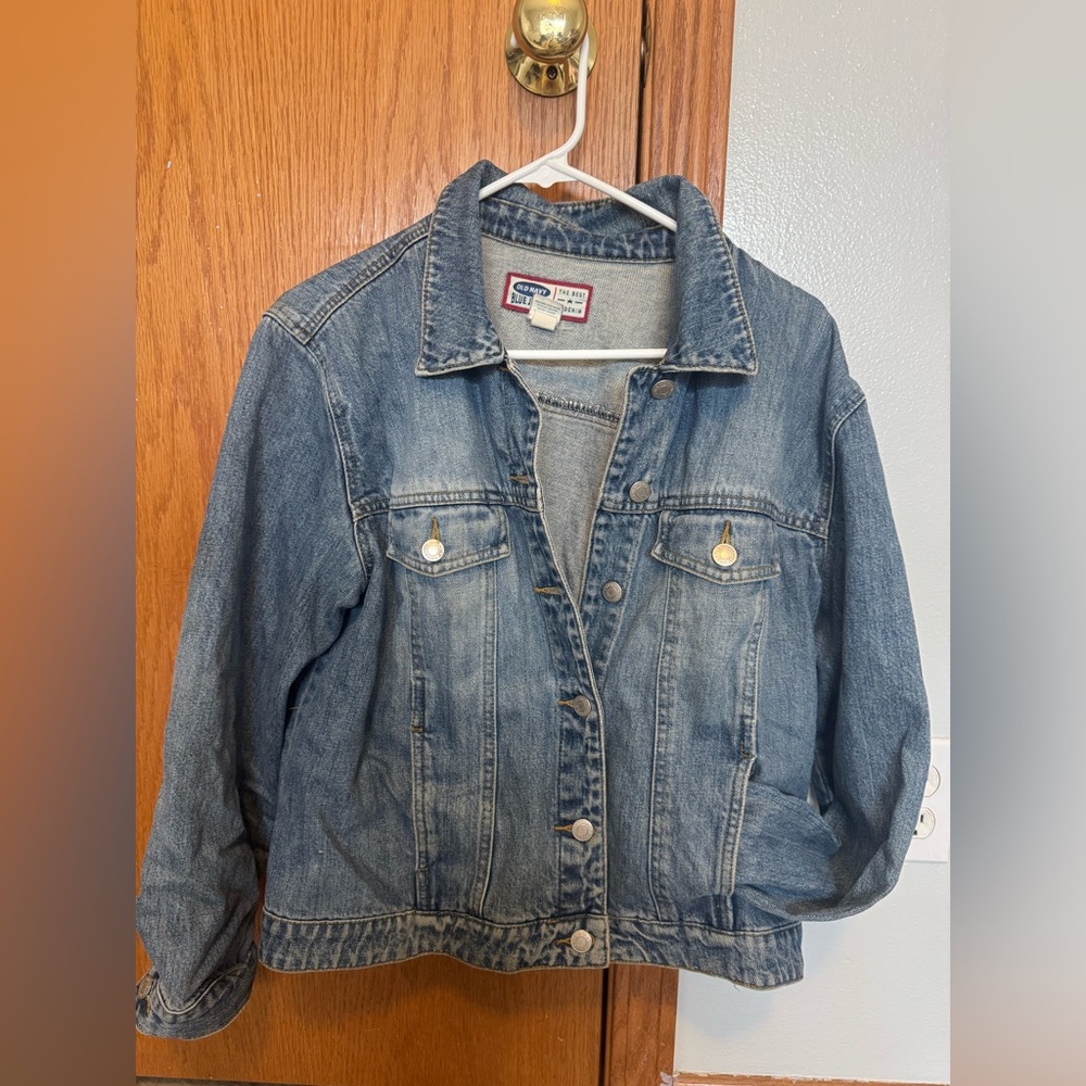 Old Navy washed denim short jean jacket size XL(kids) fits like SM Wmn buttons